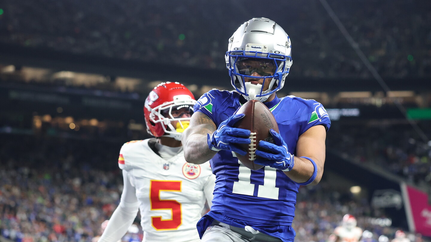 Sunday Night Football: Jaxon Smith-Njigba, Seahawks defense dominate Chiefs, win 20-3